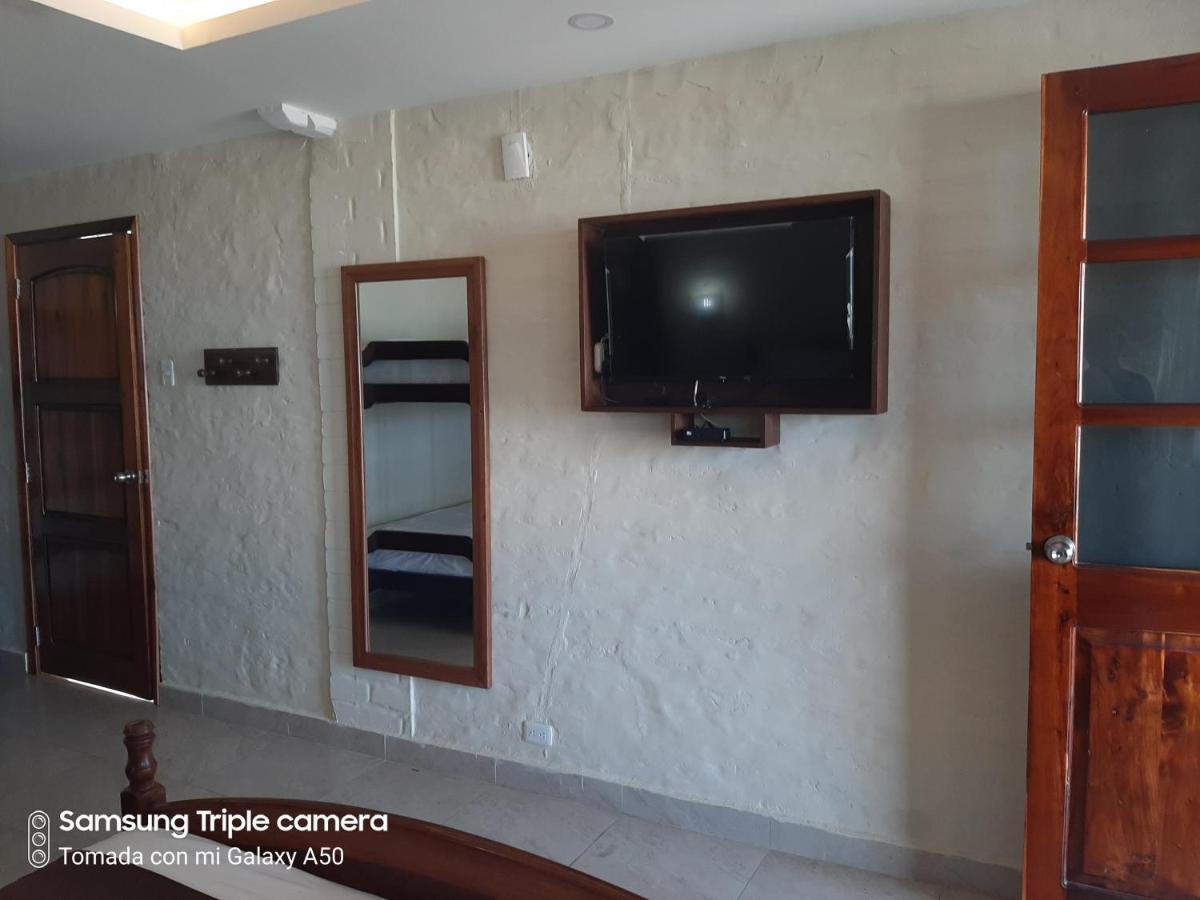 Hotel La Vista Canoa Bagian luar foto